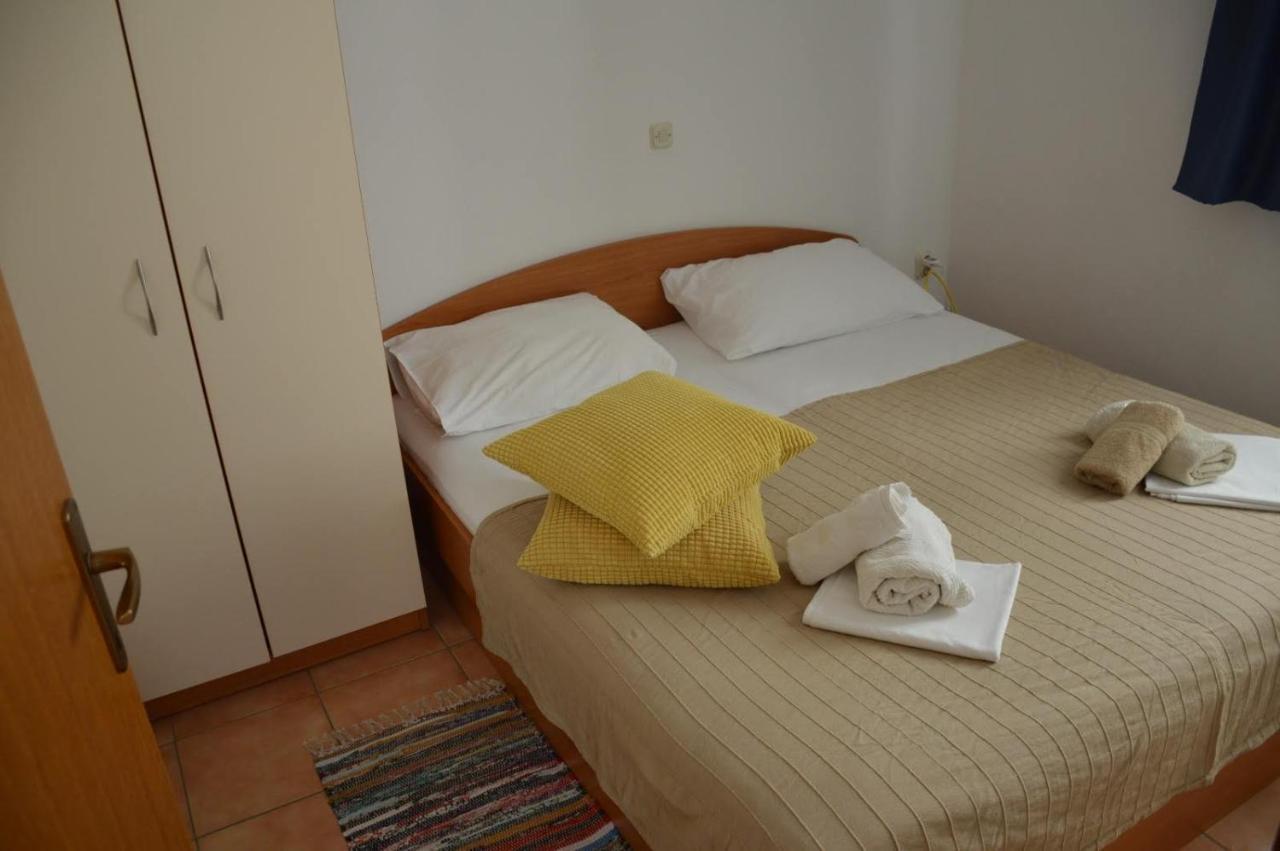 Apartments Burcul Pag Pag Town Eksteriør billede