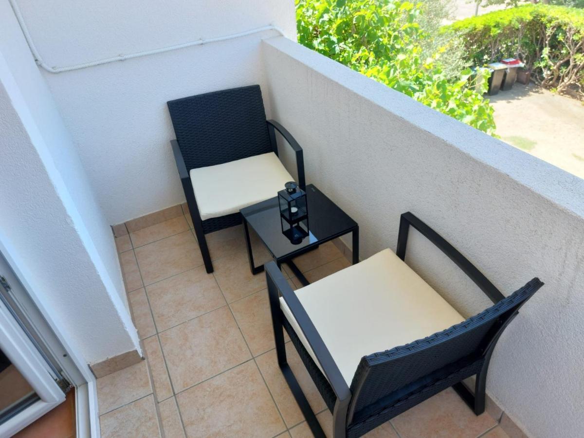 Apartments Burcul Pag Pag Town Eksteriør billede