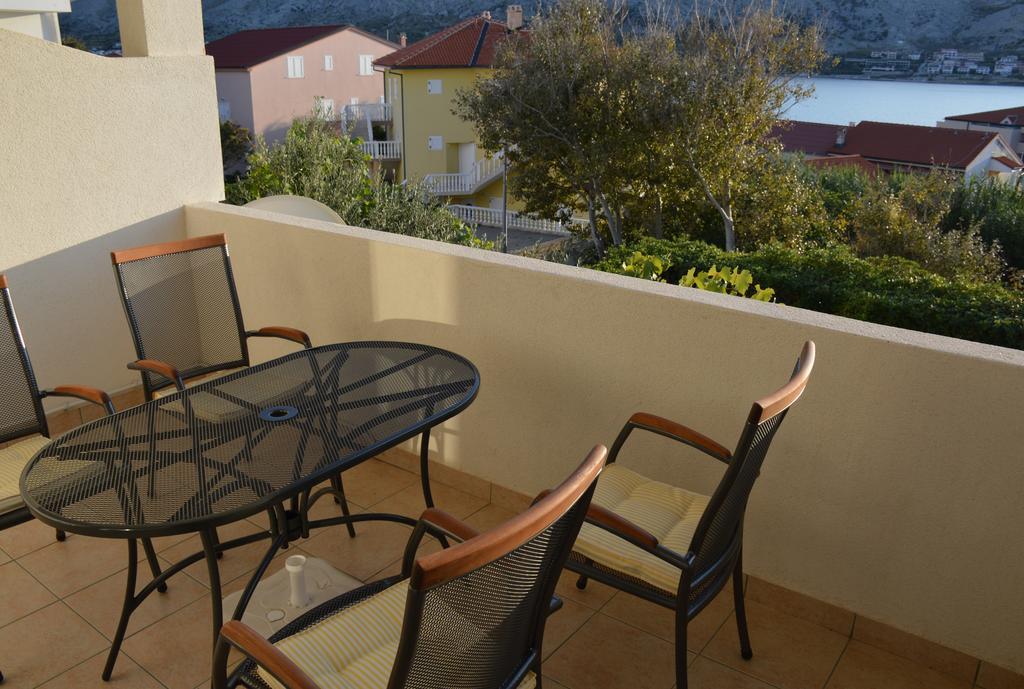 Apartments Burcul Pag Pag Town Eksteriør billede